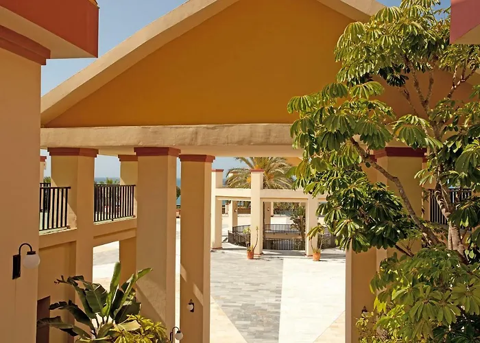 Varios Romana Playa Elviria Marbella